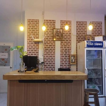Sun House Bkk Otel Bangkok Dış mekan fotoğraf