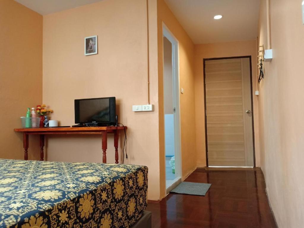 Sun House Bkk Otel Bangkok Dış mekan fotoğraf